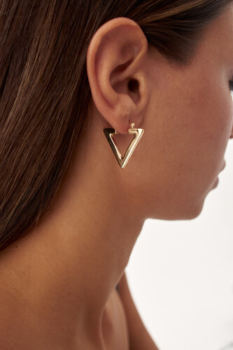 By Golden House - Üçgen Halka Küpe By Golden House - Üçgen Halka Küpe