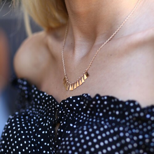 By Golden House - Üçgen Saçaklı Kolye By Golden House - Üçgen Saçaklı Kolye