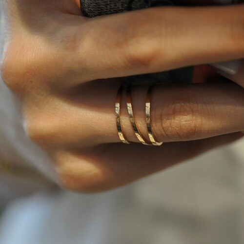 By Golden House - Üçlü Asimetrik Yüzük By Golden House - Üçlü Asimetrik Yüzük