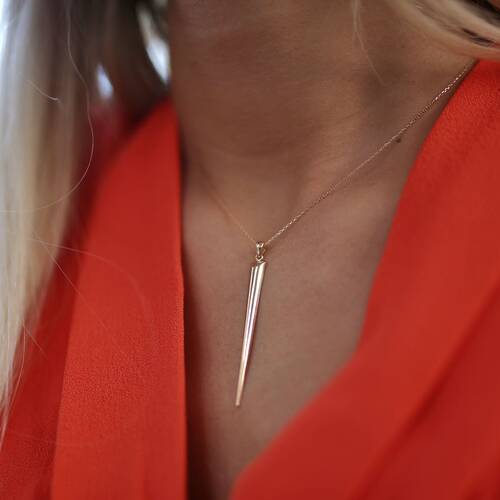 By Golden House - Uzun Üçgen Kolye