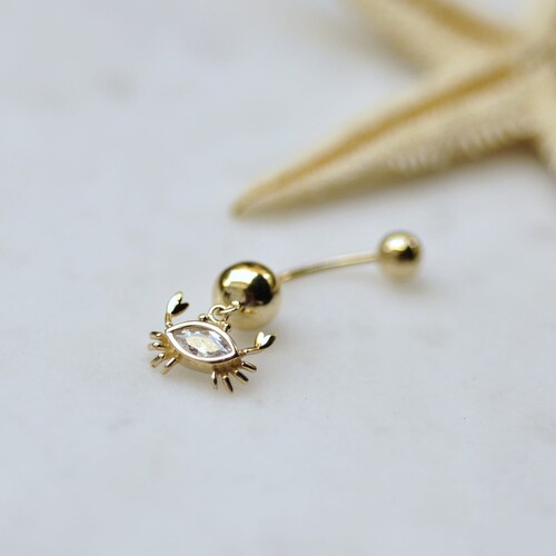 By Golden House - Yengeç Göbek Piercing By Golden House - Yengeç Göbek Piercing
