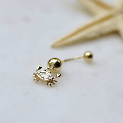 By Golden House - Yengeç Göbek Piercing
