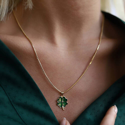 By Golden House - Yeşil Mineli Yonca Kolye (1)