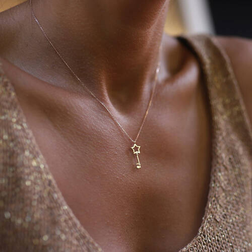 By Golden House - Yıldız Anahtar Kolye