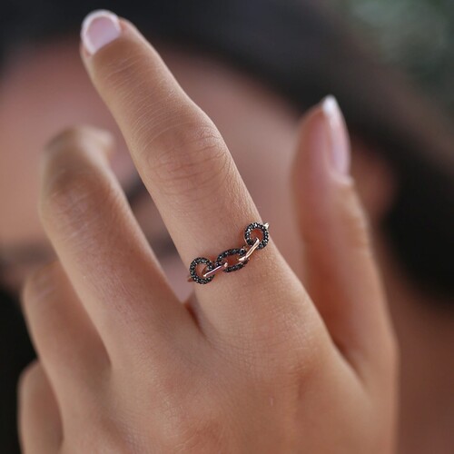 By Golden House - Zincir Halka Yüzük By Golden House - Zincir Halka Yüzük