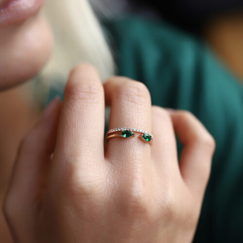 By Golden House - Zümrüt Renkli İkili Damla Yüzük